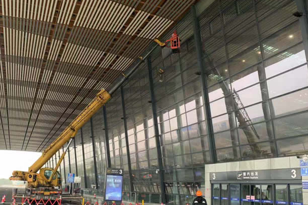 北辰玻璃幕墙维护和保养